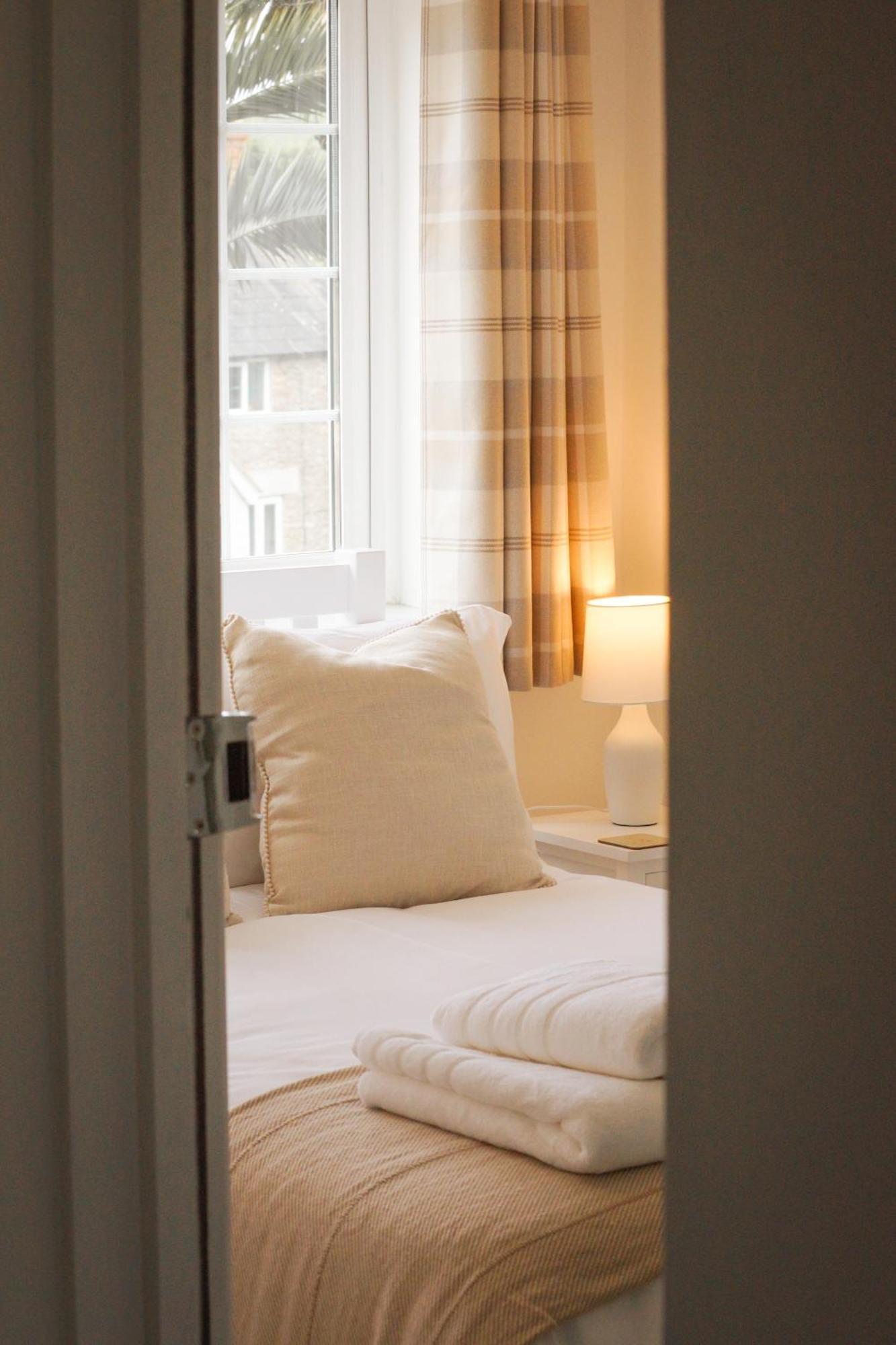 Lemon Tree Rooms - Newly Refurbished Coastal Stay Swyre Εξωτερικό φωτογραφία