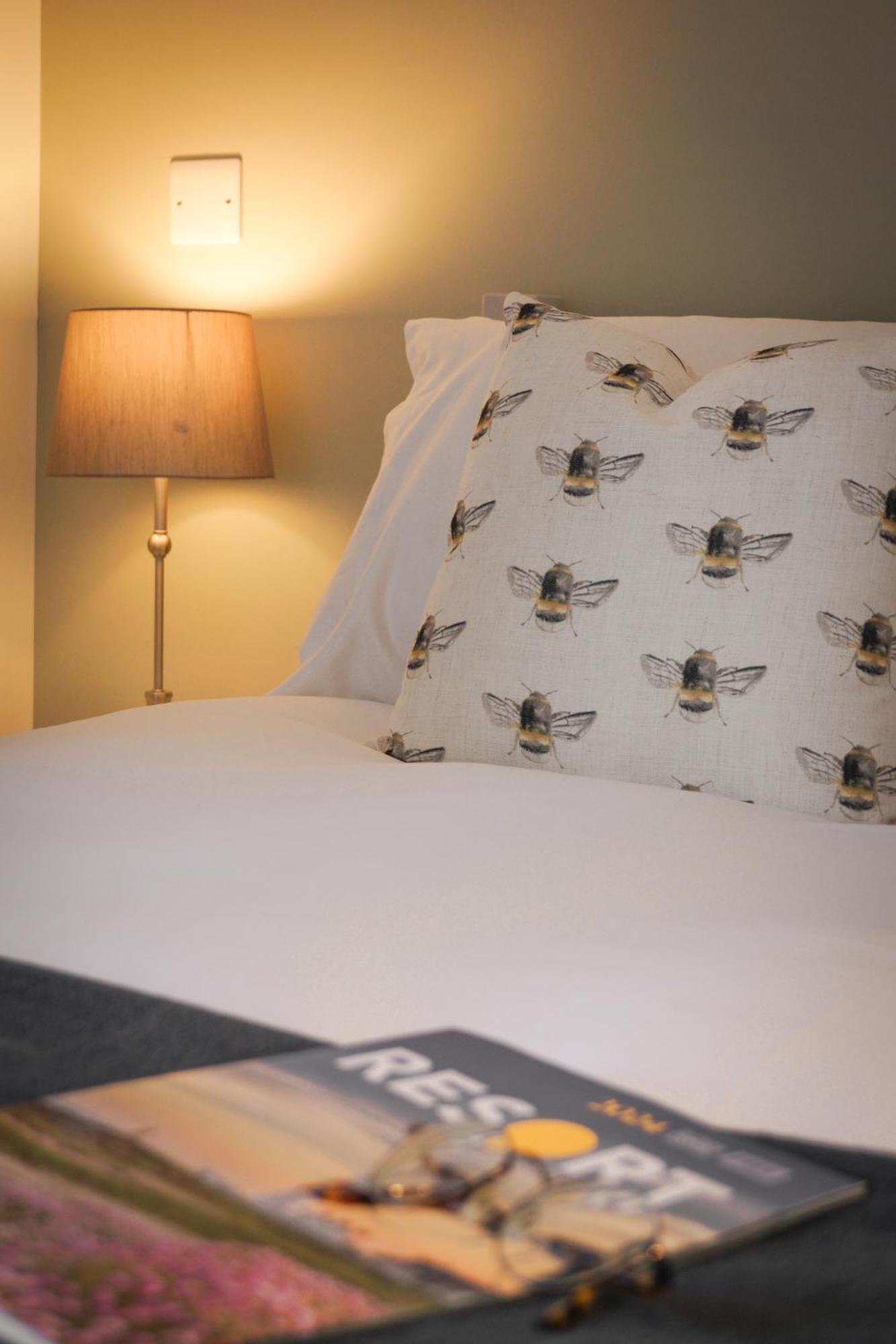 Lemon Tree Rooms - Newly Refurbished Coastal Stay Swyre Εξωτερικό φωτογραφία