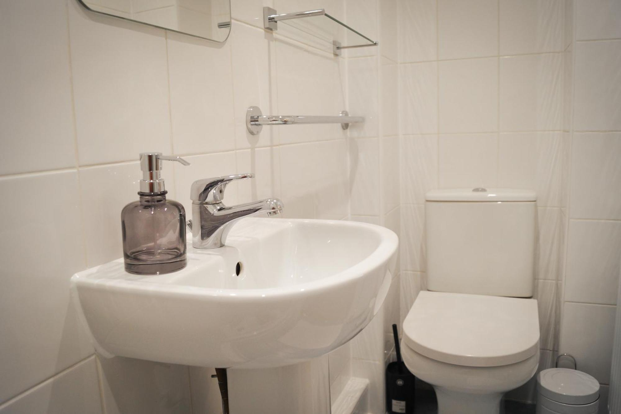 Lemon Tree Rooms - Newly Refurbished Coastal Stay Swyre Εξωτερικό φωτογραφία